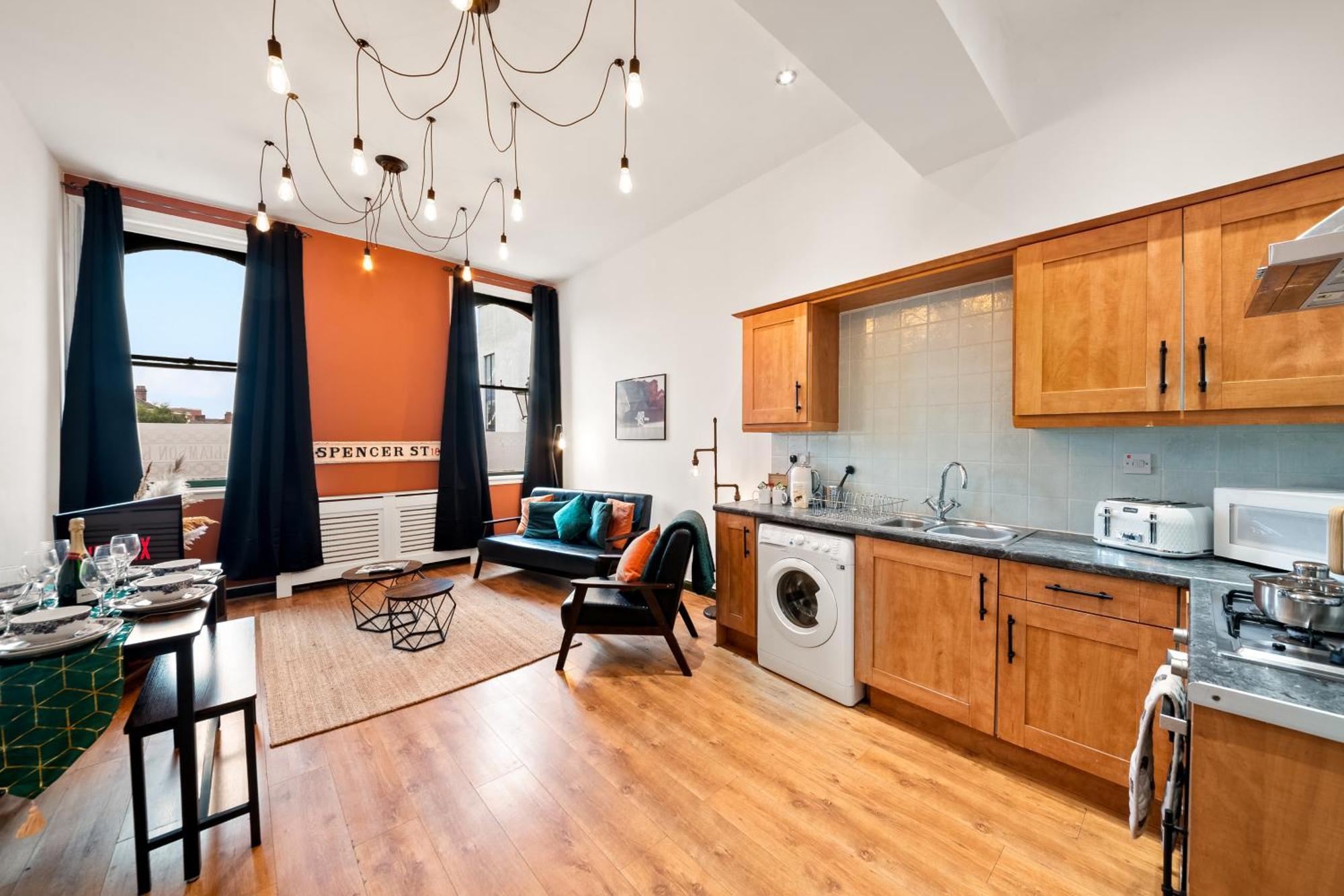 Spacious Birmingham City Apartment Exterior foto